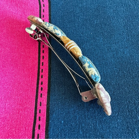 Made In Taiwan Clay Hair Clip - Picture 7 of 8